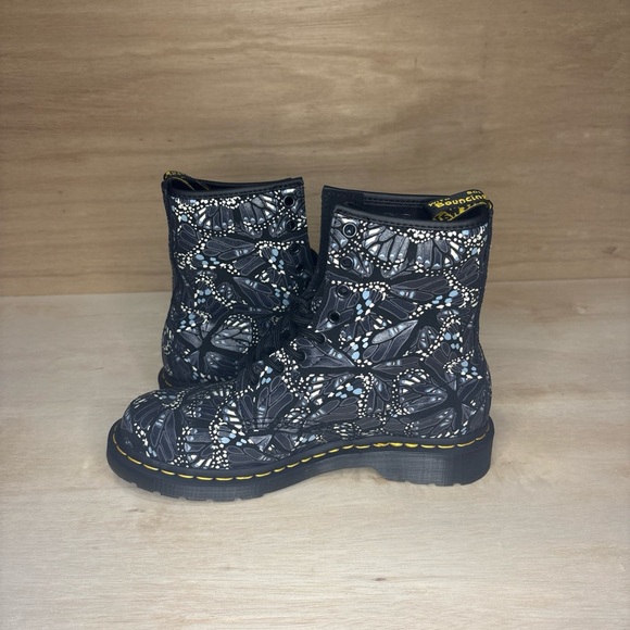 Dr. Martens Black and White Lace Up Boots - Picture 5 of 8